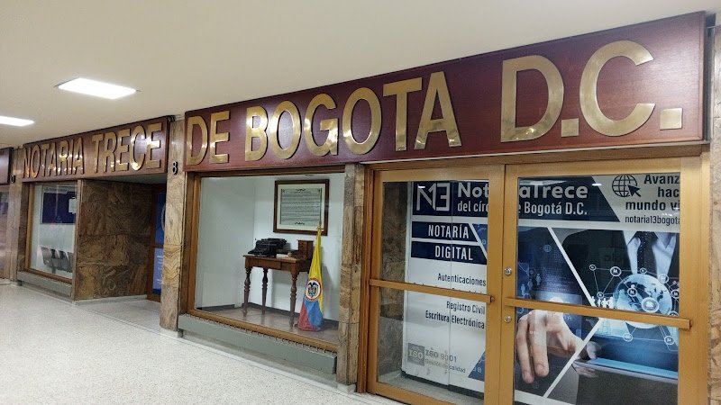 Fachada de la Notaría 13 de Bogotá