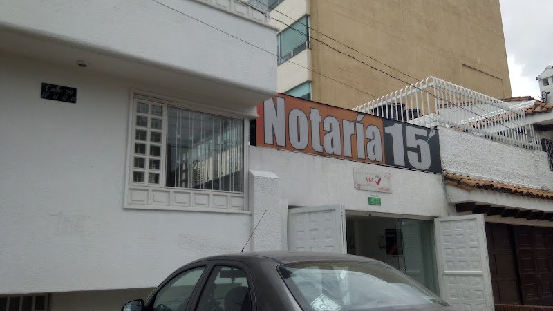 Fachada de la Notaría 15 de Bogotá