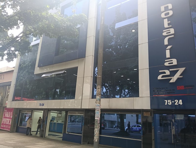 Fachada de la Notaría 27 de Bogotá