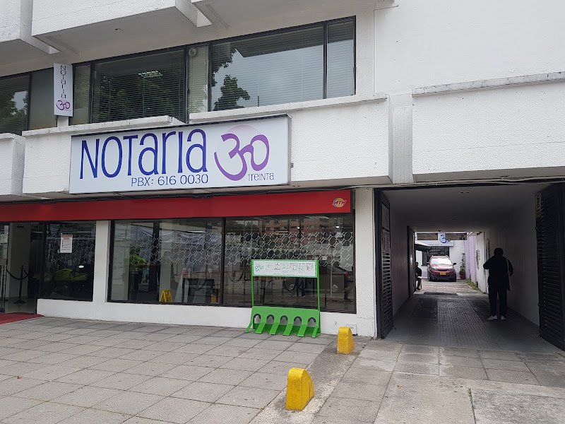 Fachada de la Notaría 30 de Bogotá