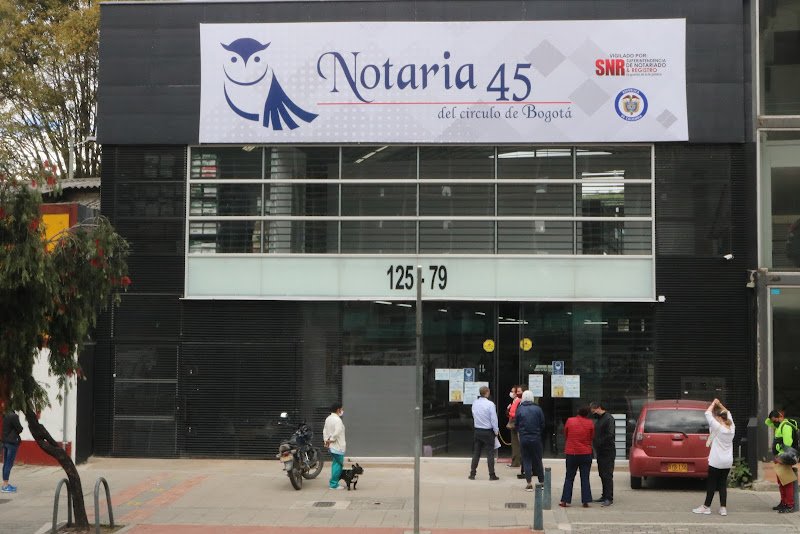 Fachada de la Notaría 45 de Bogotá
