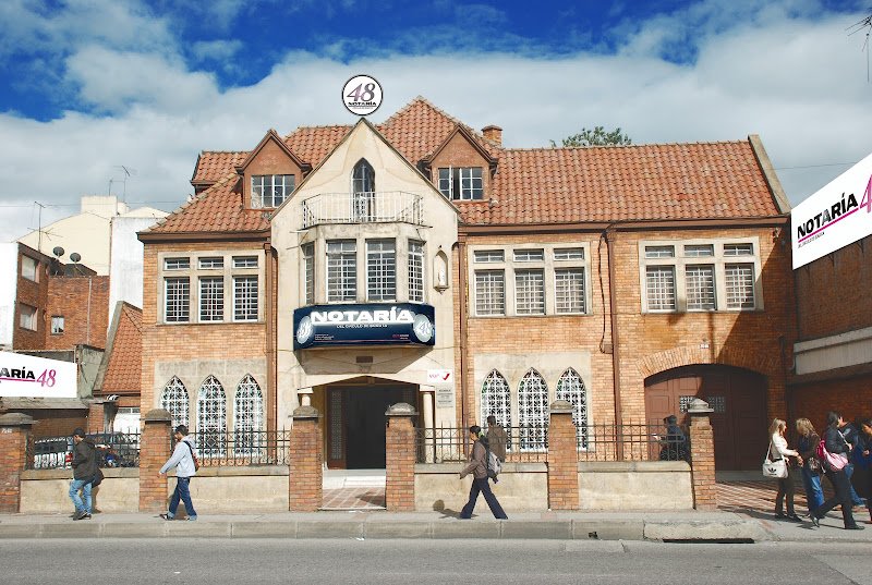 Fachada de la Notaría 48 de Bogotá
