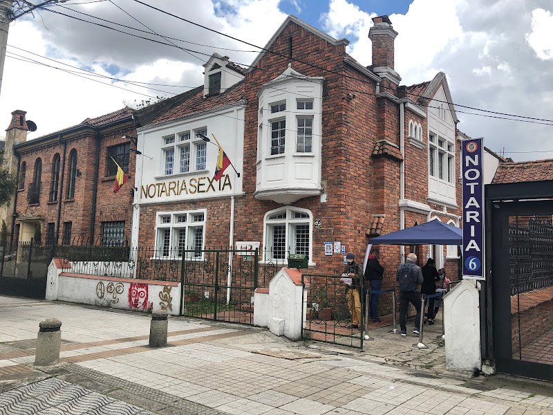 Fachada de la Notaría 6 de Bogotá