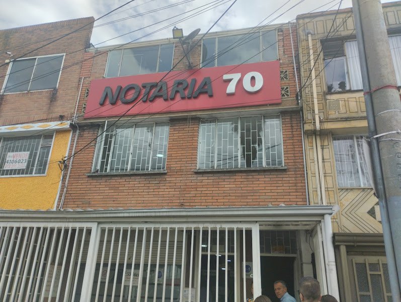 Fachada de la Notaría 70 de Bogotá