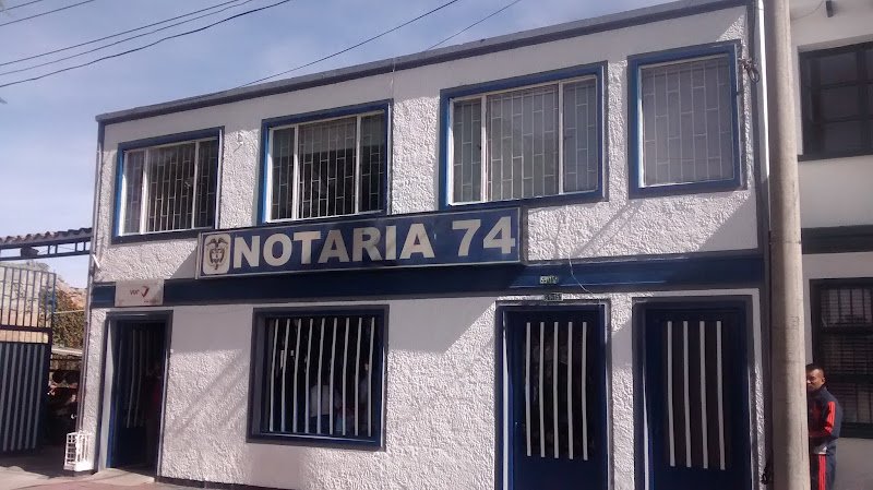 Fachada de la Notaría 74 de Bogotá