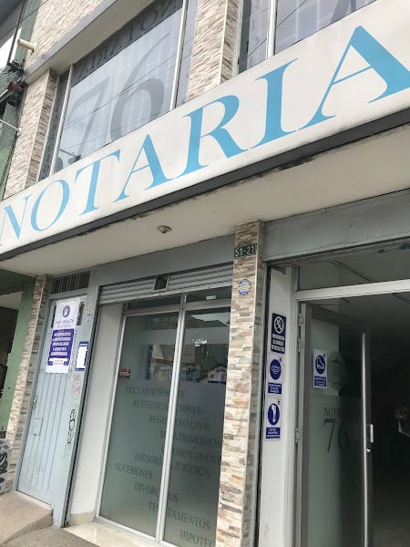Fachada de la Notaría 76 de Bogotá